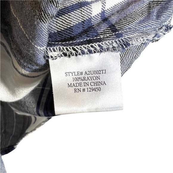 Como Vintage Blue and White Plaid Flutter Ruffle Sleeve Front Tie Top Size Small - Picture 8 of 16